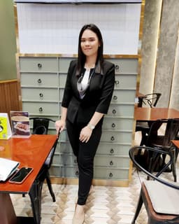 natpatsorn yaleak